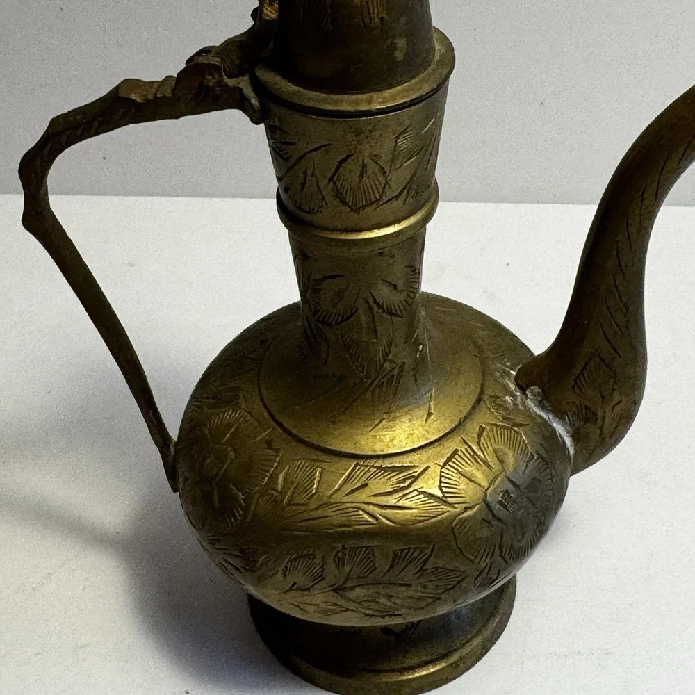 Vintage Mini‎ Brass Genie Oil Pitcher Etched Lid Decanter 6